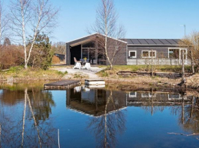 Modern Holiday Home in Glesborg with Whirlpool